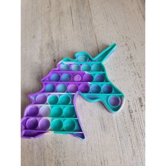 Unicorn pop it purple blue silicone toy figure fidget - Picture 3 of 8